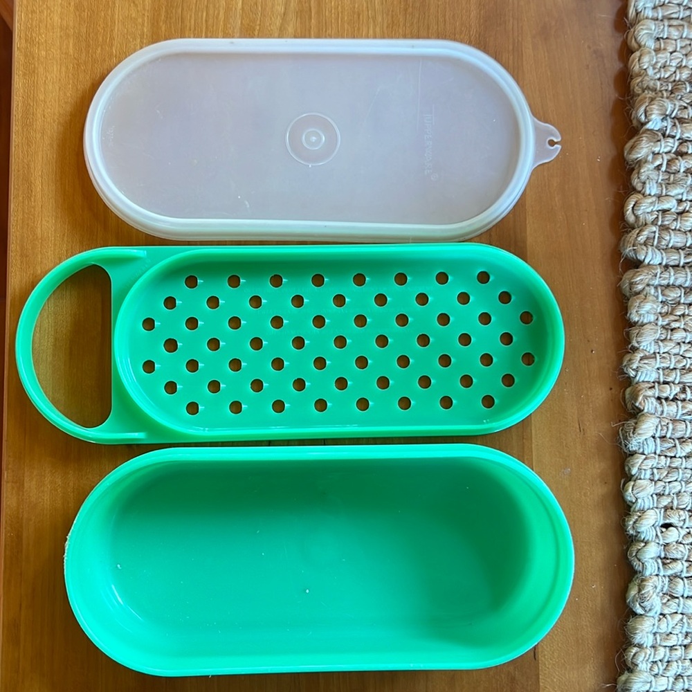 Vintage Tupperware Cheese Grater Shredder Jadeite Green/lid 1375-8,1376-8,1374-6
